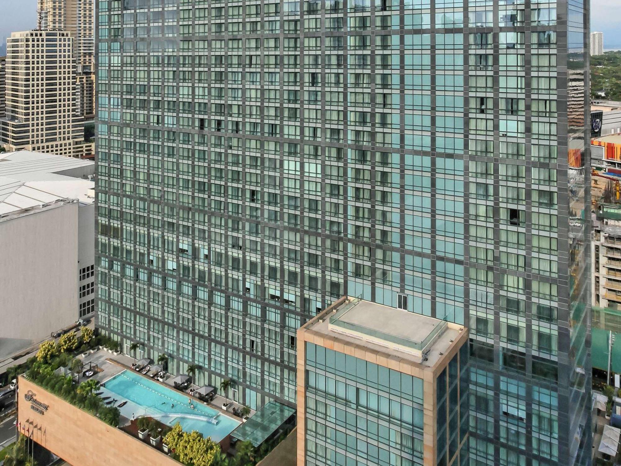 Готель Raffles Makati Makati City Екстер'єр фото